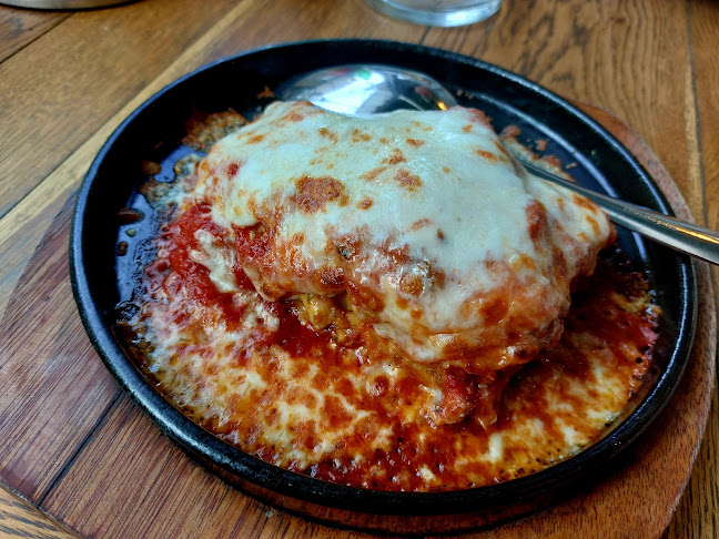 ПИЦАРИЯ ТЕМПО - Велико Търново - Гастрономия и хотелиерство