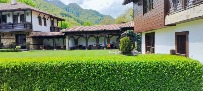 Сладкарница Иза - Гастрономия и хотелиерство