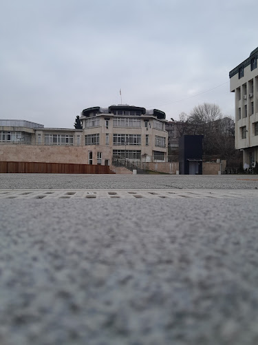 Център, пл. „Академик Николай Хайтов“ 9, 4230 Асеновград