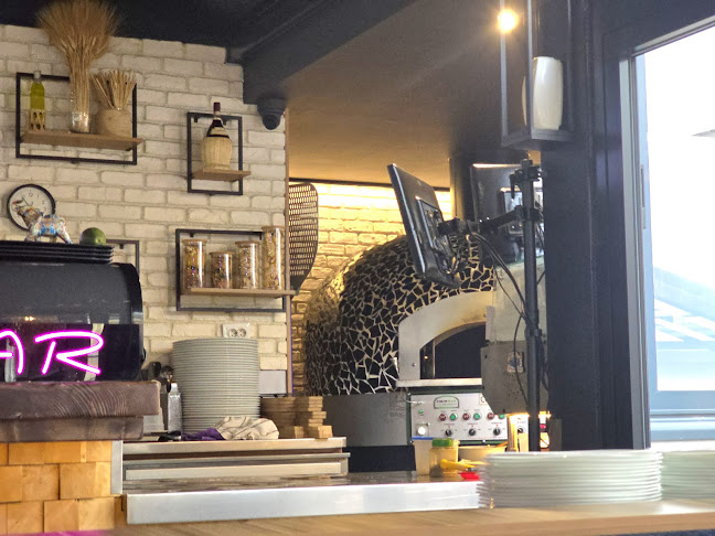 Mr. Corner - пица-бар