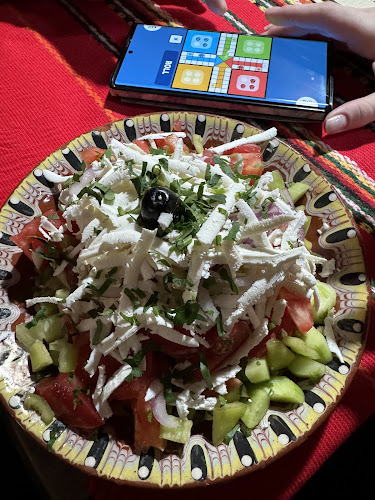 механа "Под старата круша" - Гастрономия и хотелиерство