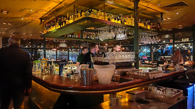 София център, ул. ,,Ангел Кънчев" 9, 1000 София