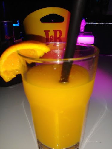 W Garden Club - Гастрономия и хотелиерство