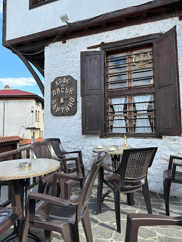 Кафене “Стария град” - Гастрономия и хотелиерство