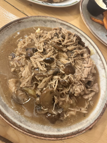 Ресторант Южен Полъх на бул. Свобода - Гастрономия и хотелиерство