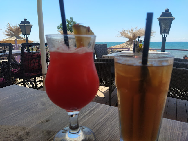 La Cubanita En El Mar Sveti Vlas