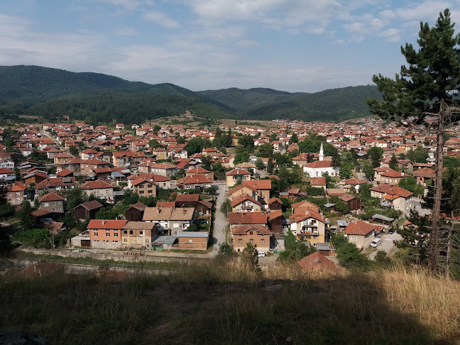 Rakitovo, Todor Tuparov St 59