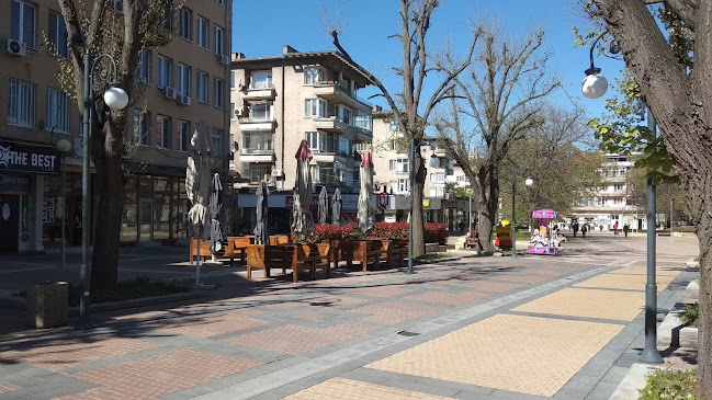 Ямбол Център, ул. „Търговска“ 3, 8600 Ямбол