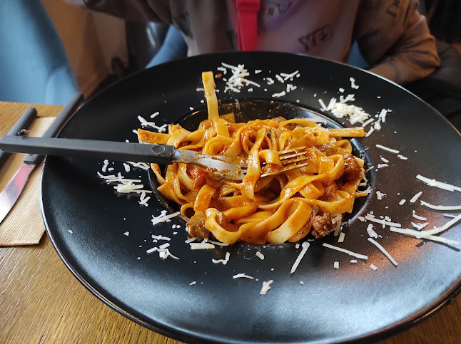 София център, бул. „Княгиня Мария Луиза“ 62, 1202 София