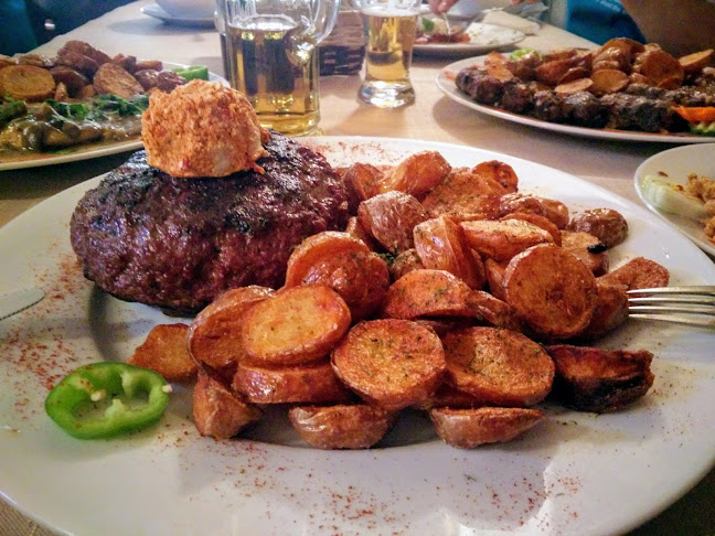 Котилото - Гастрономия и хотелиерство