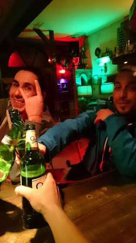 Център, ул. „27-ми юни“ 2, 5250 Свищов