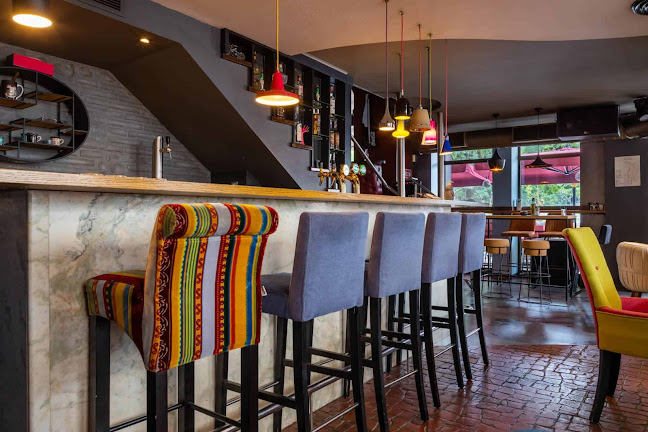 Opinii despre Ревю în Плевен - Гастрономия и хотелиерство