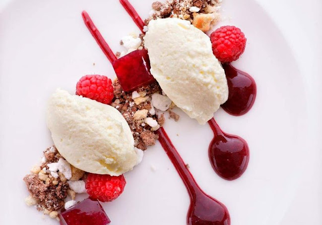 София център, ул. „Хан Аспарух“ 65, 1000 София