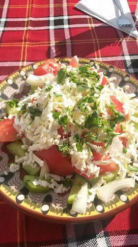 механа "Под старата круша" - Гастрономия и хотелиерство