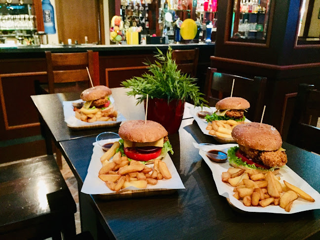 Father Ted's Bar & Grill Sunny beach - Гастрономия и хотелиерство