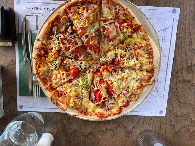 Шумен Център, ул. „Цар Освободител“ 77-75, 9703 Шумен