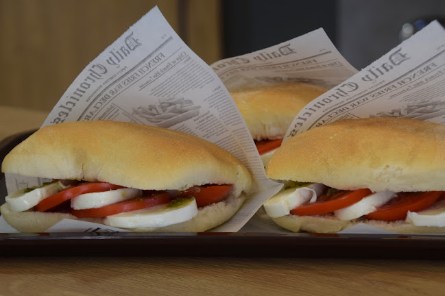 кв. Розариума, ул. „Стефан Караджа“ 58, 6100 Казанлък