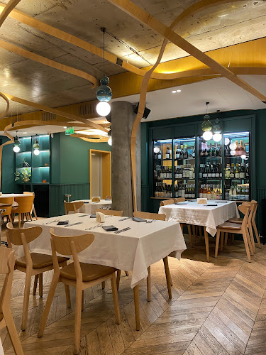 София център, бул. „Цар Освободител“ 8A, 1000 София