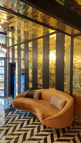 Comentarii opinii despre The Showroom