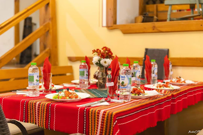 Център, ул. „Цар Освободител“ 45, 2070 Пирдоп