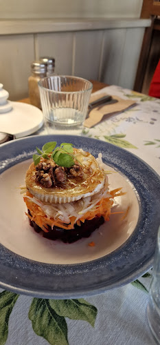 Ателие - Гастрономия и хотелиерство