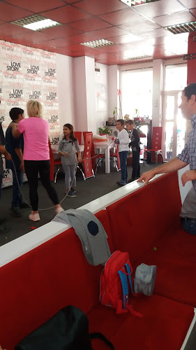 Кафе Виали - Гастрономия и хотелиерство