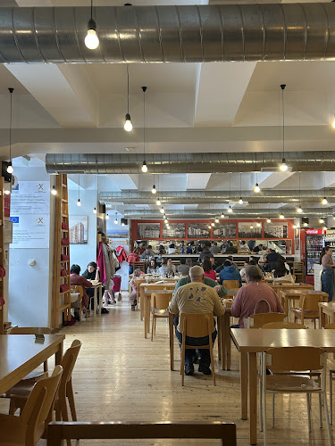 ж.к. Яворов, бул. „Цариградско шосе“ 47, 1124 София