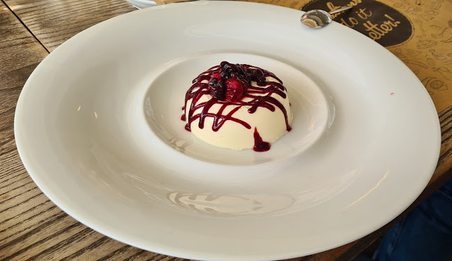 ж.к. Изток, ул. „Лъчезар Станчев“ 5, 1797 София