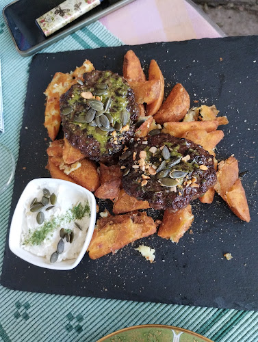 Comentarii opinii despre Retro Restaurant Borika