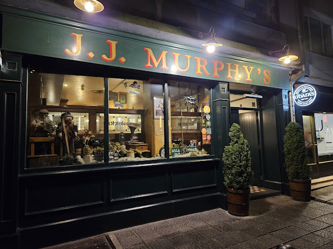 Джей Джей Мърфис - Гастрономия и хотелиерство