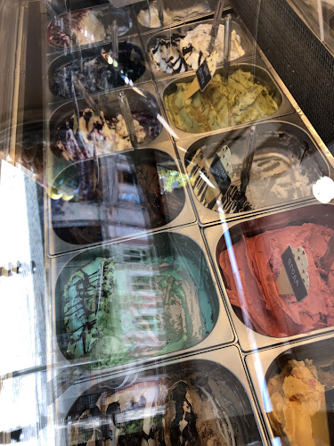 Comentarii opinii despre Gelato Leonardo