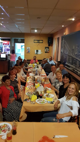 Младост - Гастрономия и хотелиерство