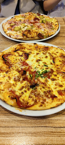 Opinii despre The Little Mozzarella - Pizza, Grill & Salad Bar | Вкусна Пица | Традиционна Италианска Паста | Скара | Свежи Салати în Добрич - Гастрономия и хотелиерство