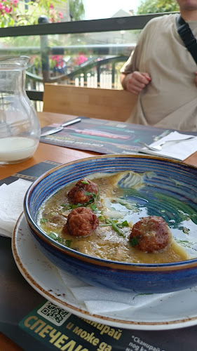 The River bar & dinner - Гастрономия и хотелиерство