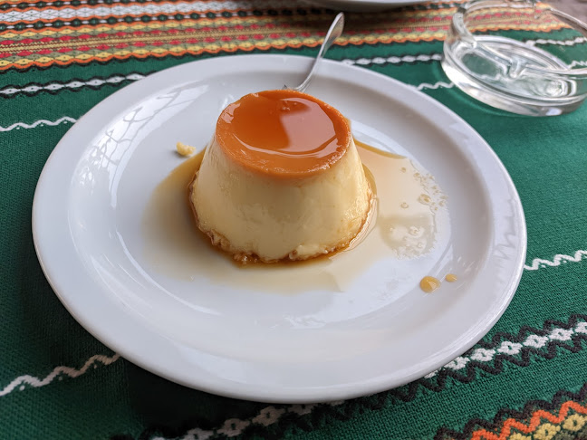 Старата къща - Гастрономия и хотелиерство