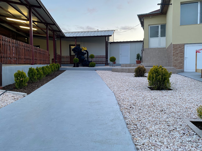 Ресторант и Къща за гости "Крипто"