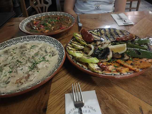 Механа Старата къща - Гастрономия и хотелиерство