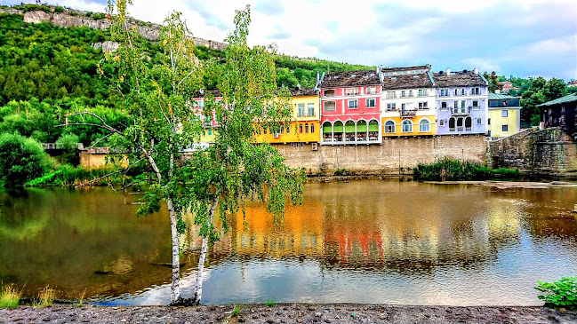 CAFE CLUB VIENNA - Гастрономия и хотелиерство