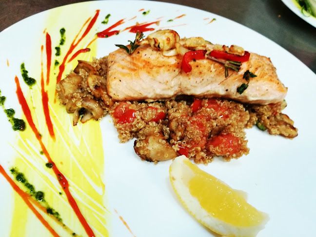 Бар & Динър „Момо”