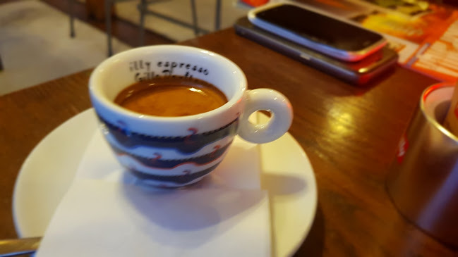 ЦентърРайон Централен, ул. „Хан Кубрат“ 8, 4000 Пловдив