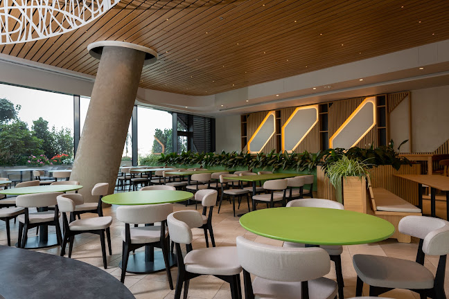 Студентски Комплекс, бул. „Доктор Г. М. Димитров“ 59, ет.3, 1756 София