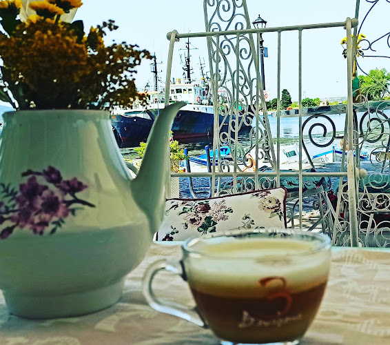 Пиарет Созопол, сладкарница - Созопол