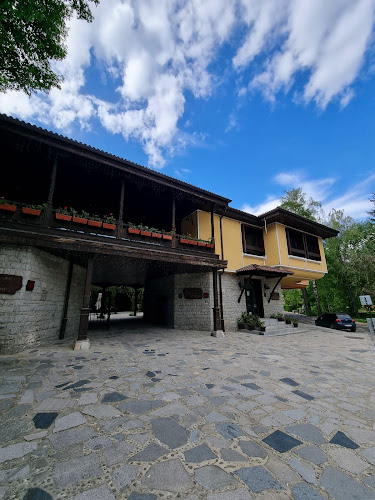 606 59, 2077 Копривщица