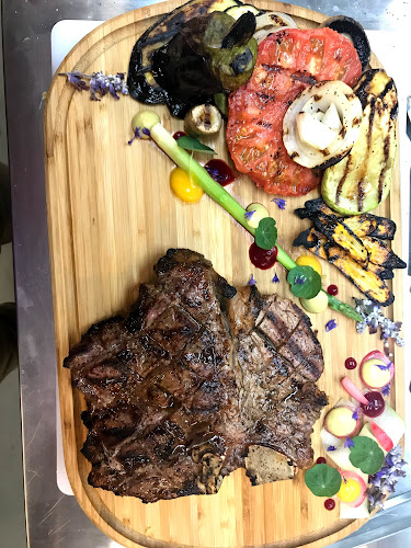 София център, бул. „Княз Александър Дондуков" 18, 1000 София