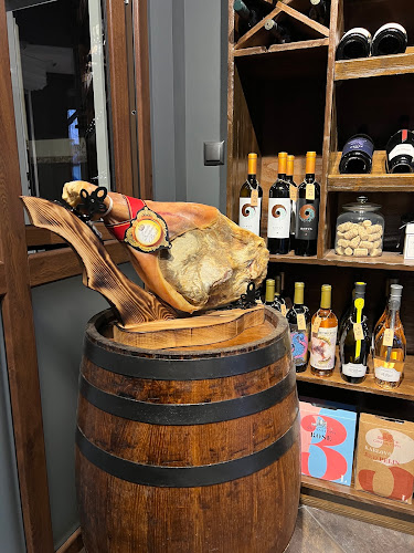 Comentarii opinii despre МЕСАРНИЦА LA CARNE / МЕСАРНИЦА ЛА КАРНЕ