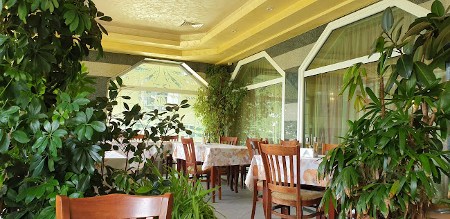 Comentarii opinii despre Ресторант "Кипарис"