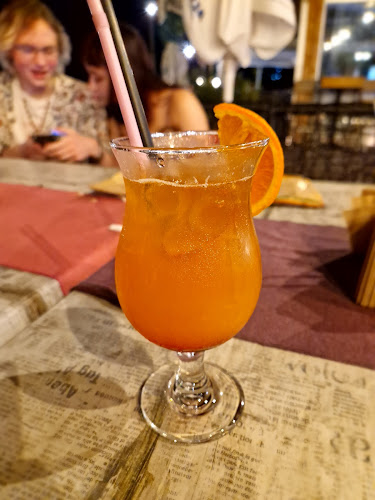 La Cubanita En El Mar Sveti Vlas - Гастрономия и хотелиерство