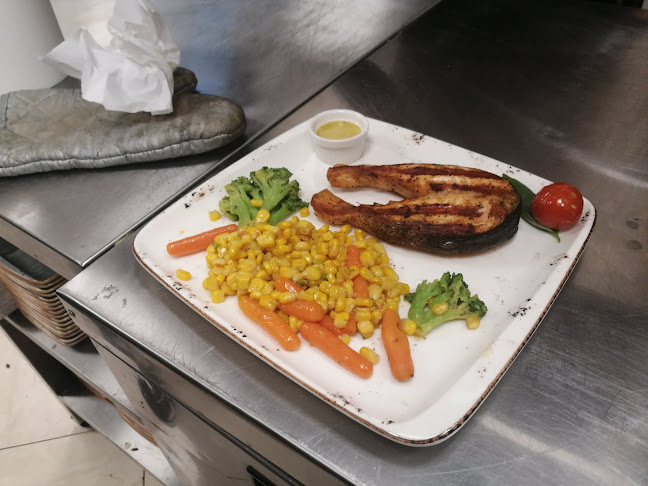 Bar & Dinner Destiny - Гастрономия и хотелиерство