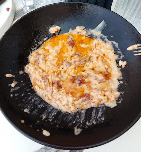 CAVEA Roman Stadium - Гастрономия и хотелиерство