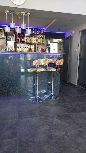 Салена - Гастрономия и хотелиерство